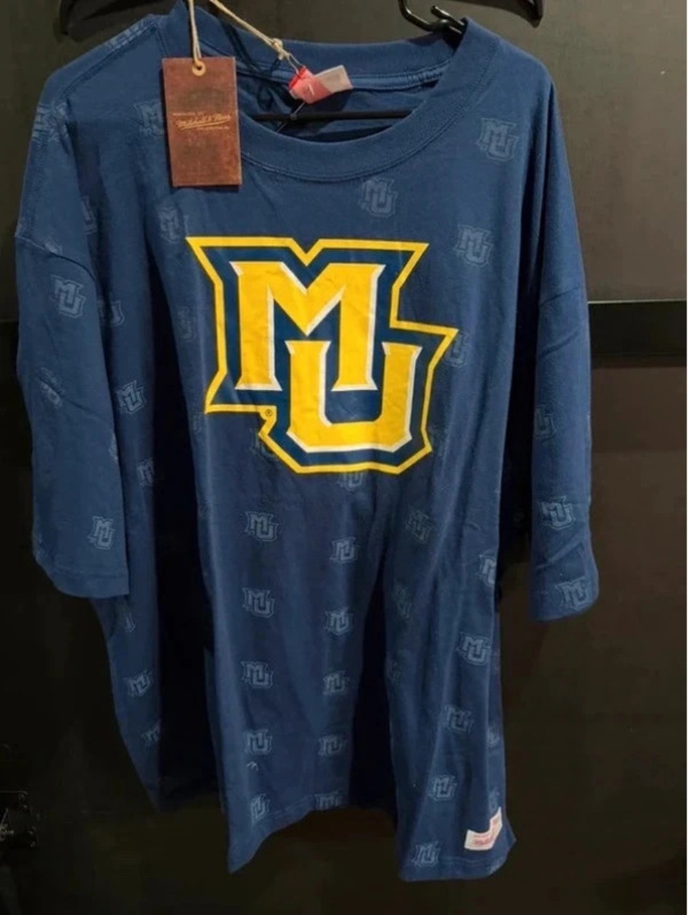Marquette Golden Eagles Navy Blue Graphic Tee